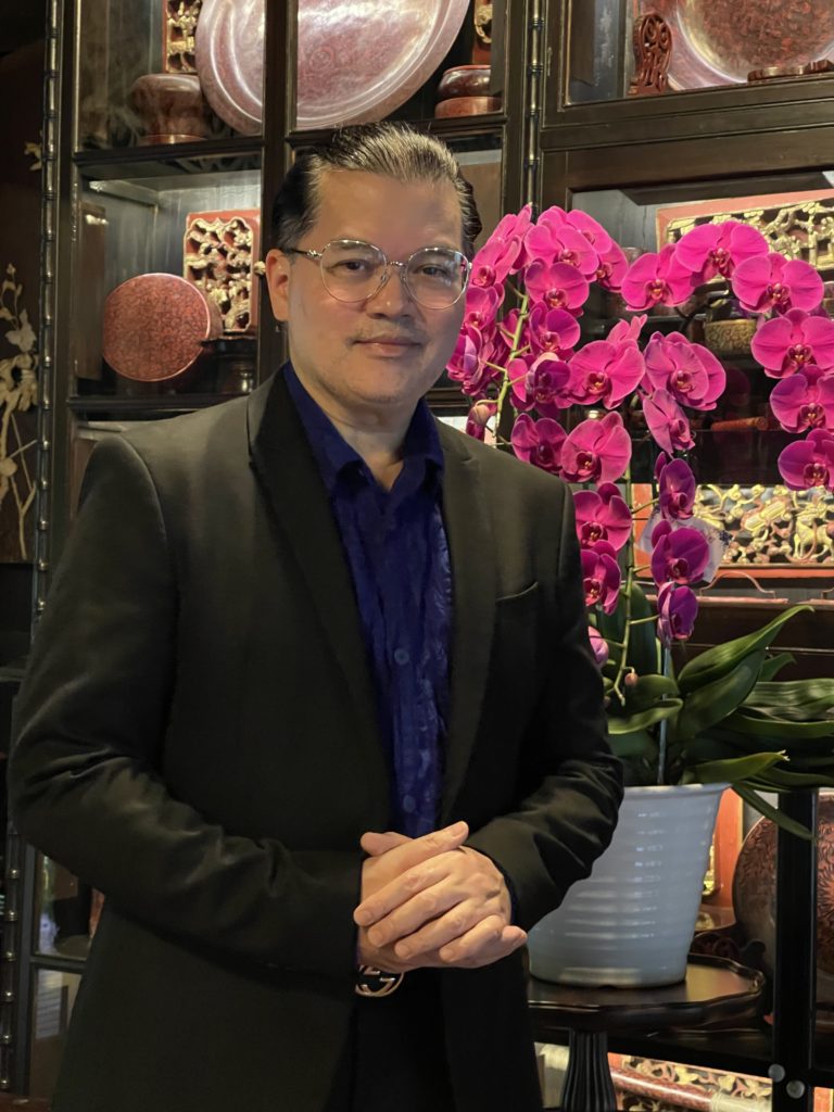 ม.ล. ภูมิใจ ชุมพล