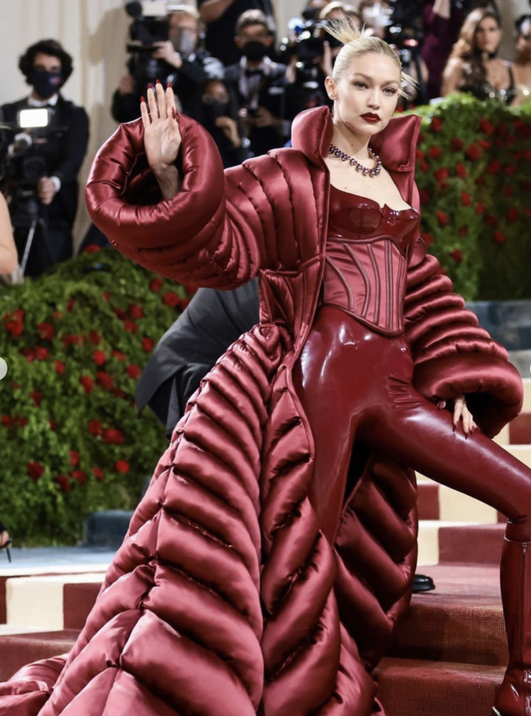 รวมดาวเด่น Met Gala 2022