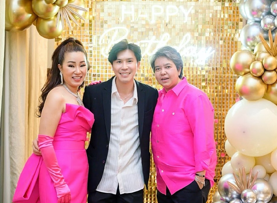 คุณเอ๋-ภูวดี