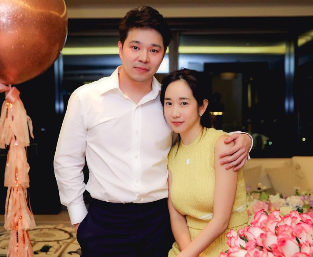 หลุยส์ เตชะอุบล เข้าประตูวิวาห์